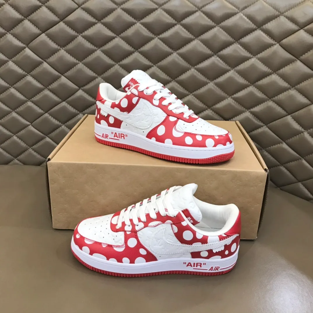 Men's shoes 💰p420 "*OUIS *UITTO*x" x OFF-WHITE x Nike tripartite collaboration! Yayoi Kusama's collaboration series is a trendy men's casual sports shoe with unrivaled color matching. The design idea basically continues the style of THE TEN. The Swoosh line and tongue label have a very familiar visual effect, and are both fashionable and trendy! A must-have for fashionistas! The effect on your feet is absolutely stunning!  Size: 38-45